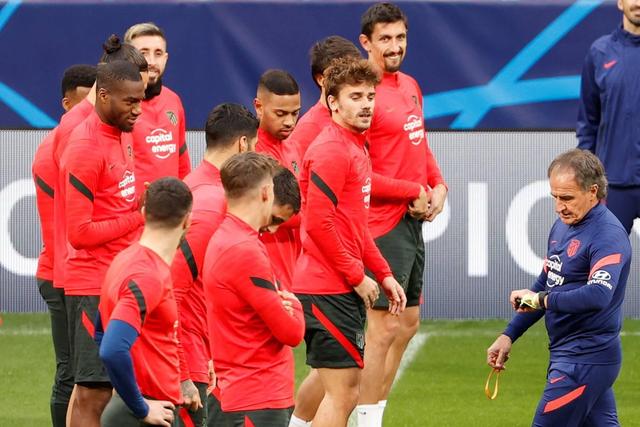 中国男篮生死战变阵：胡明轩代替李凯尔进首发